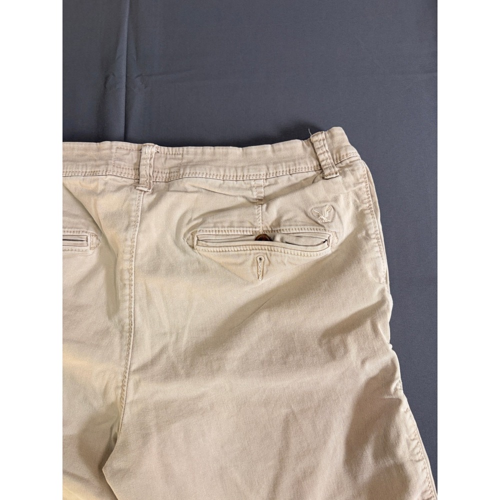 American Eagle Outfitters Active Flex Slim Fit Khaki Chino Shorts Mens 34 Tan - Picture 3 of 11